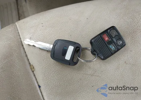 2008 Ford Explorer Eddie Bauer из США, поврежденный, VIN 1FMEU74E68UA40222